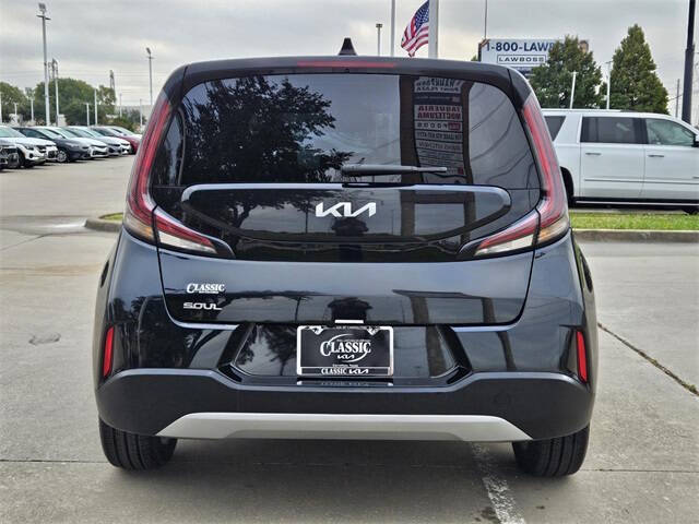 2023 Kia Soul LX