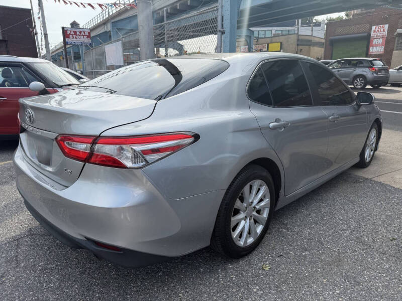 2018 Toyota Camry LE