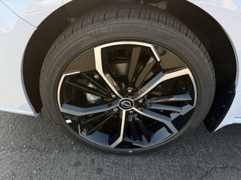 2025 Nissan Altima 2.5 SR