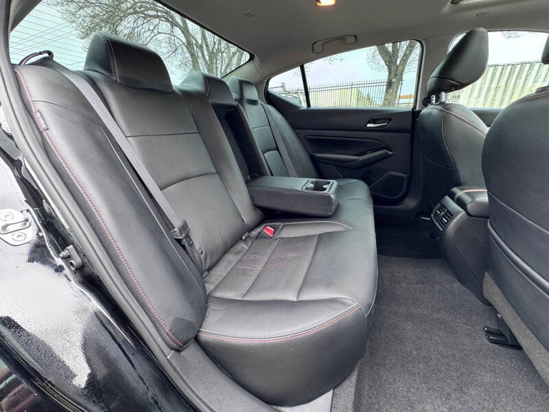 2023 Nissan Altima 2.0 SR