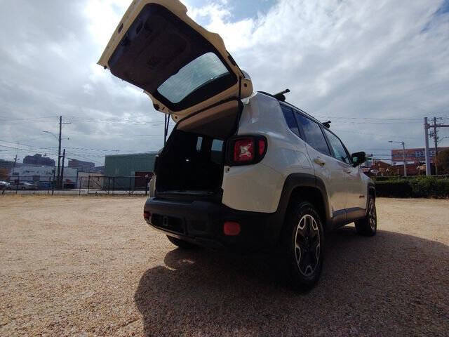 2017 Jeep Renegade Trailhawk