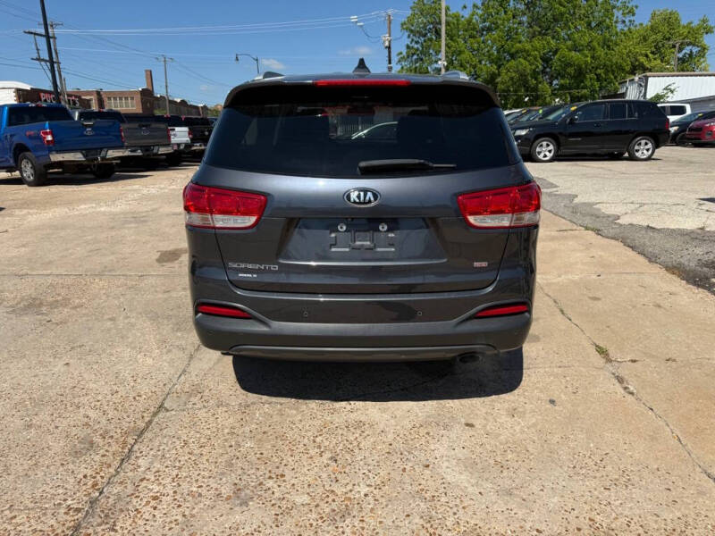 2017 Kia Sorento LX