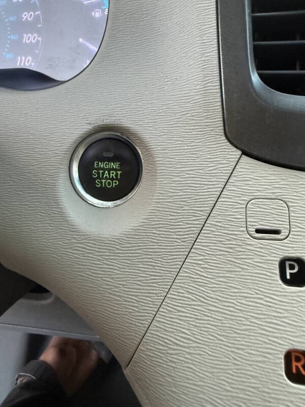 2011 Toyota Sienna XLE 8-Passenger