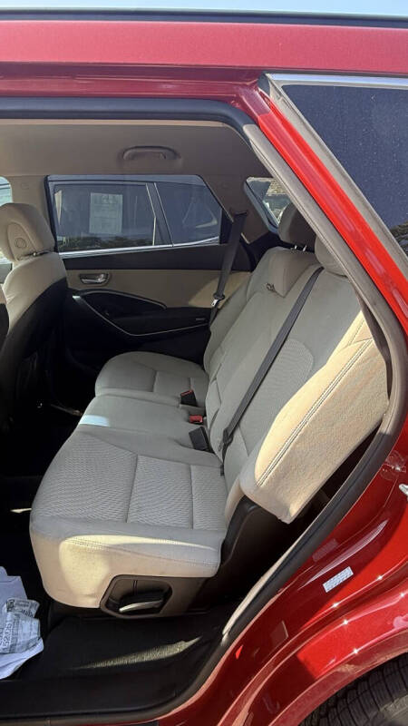 2017 Hyundai Santa Fe SE