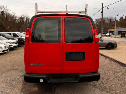 2018 Chevrolet Express 2500