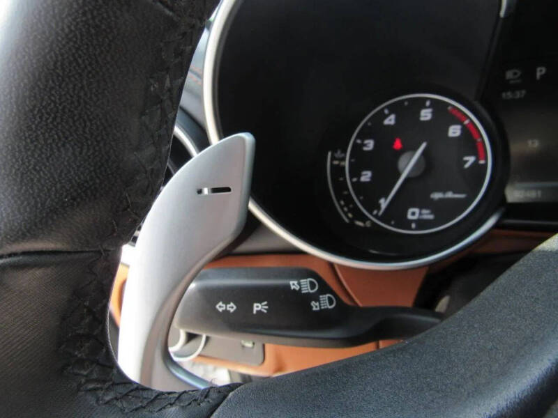 2017 Alfa Romeo Giulia Ti