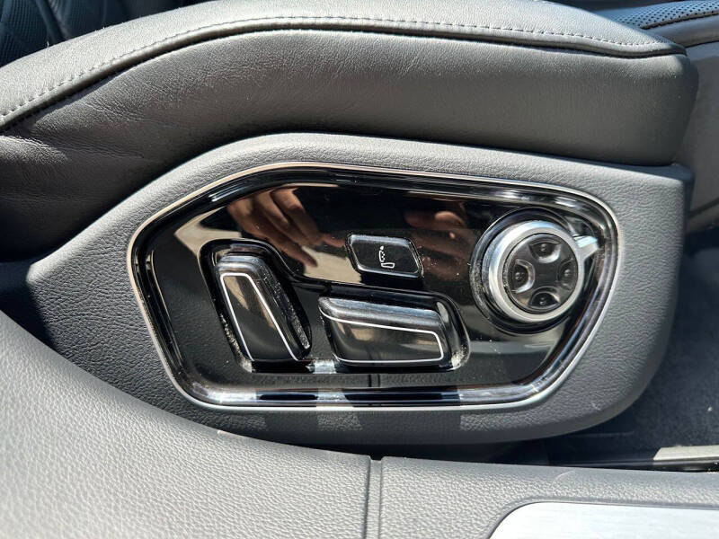 2012 Audi A8 quattro
