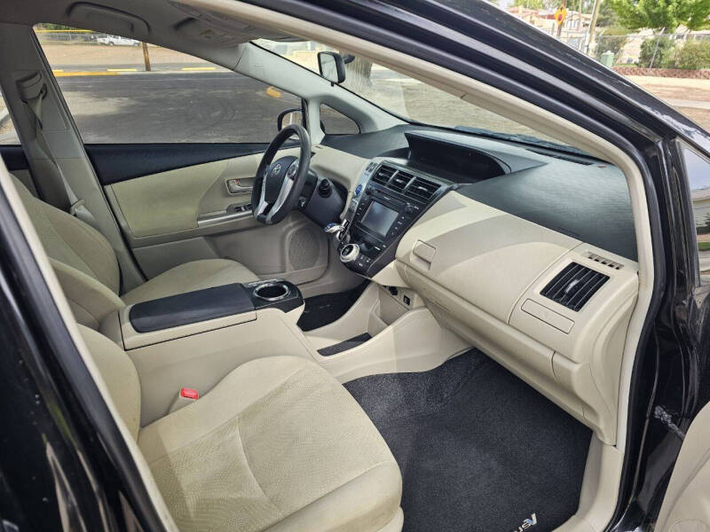 2012 Toyota Prius v Five