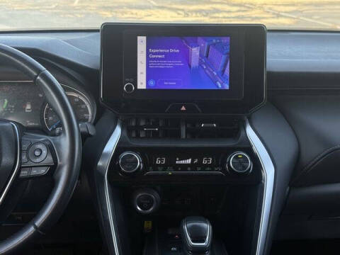 2024 Toyota Venza LE