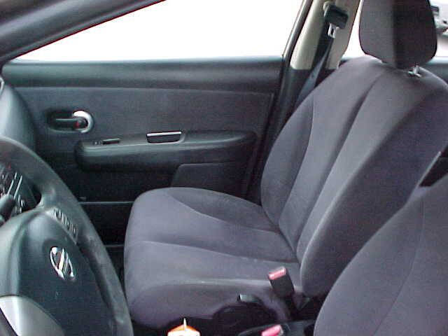 2008 Nissan Versa 1.8 SL