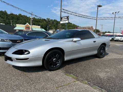 1995 Chevrolet Camaro for sale at SOUTH FIFTH AUTOMOTIVE LLC in Marietta OH