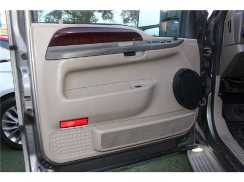 2004 Ford Excursion Limited