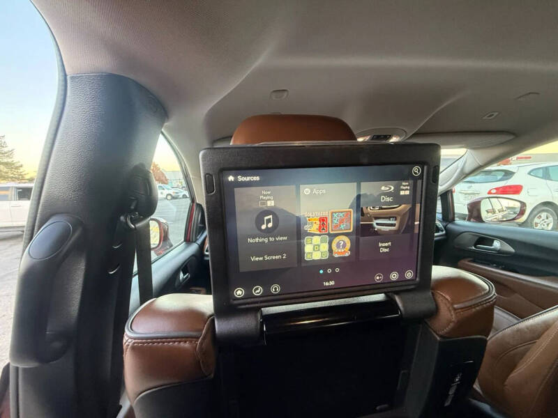 2018 Chrysler Pacifica Hybrid Limited