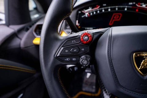 2024 Lamborghini Revuelto
