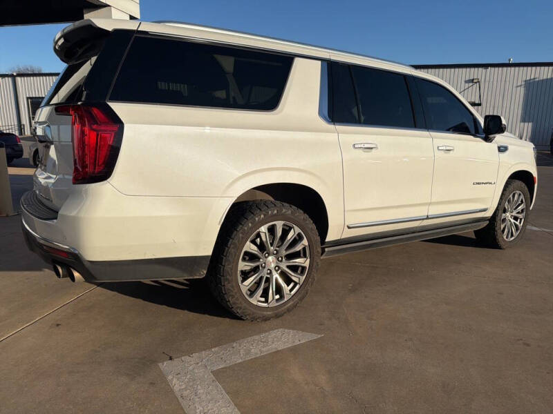 2022 GMC Yukon XL Denali