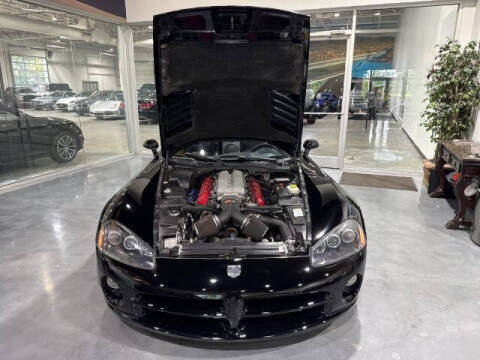 2004 Dodge Viper SRT-10