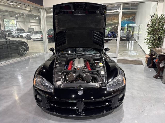 2004 Dodge Viper SRT-10