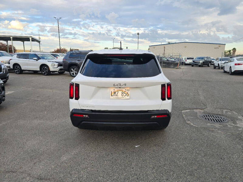 2023 Kia Sorento LX