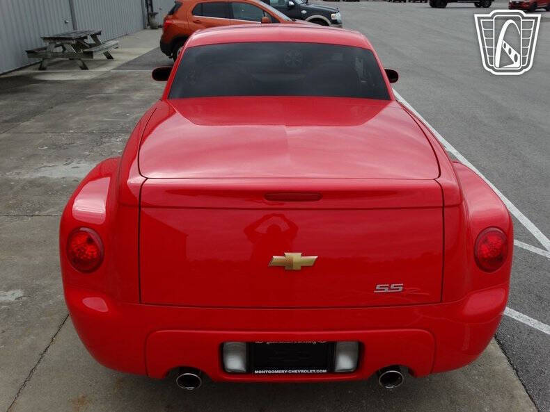 2004 Chevrolet SSR LS