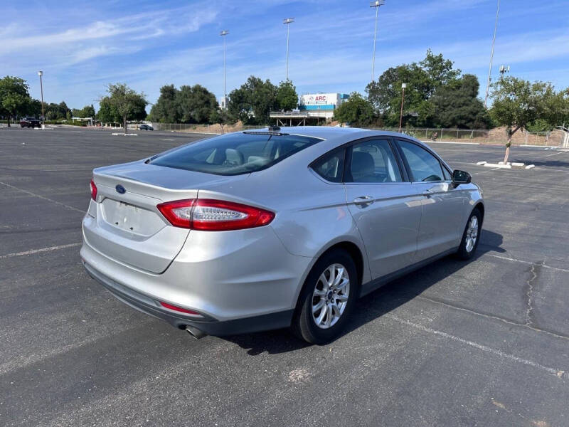 2016 Ford Fusion S