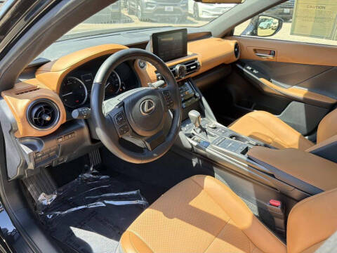 2023 Lexus IS 300