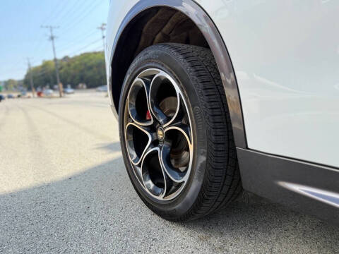 2024 Alfa Romeo Stelvio Ti