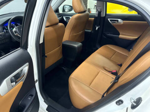 2013 Lexus CT 200h