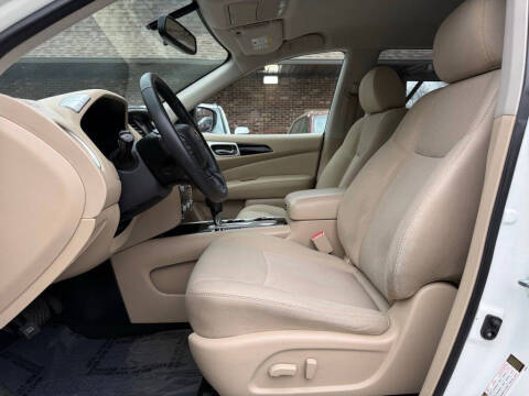 2018 Nissan Pathfinder SV