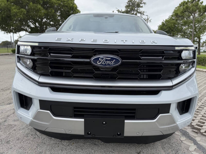 2025 Ford Expedition Platinum