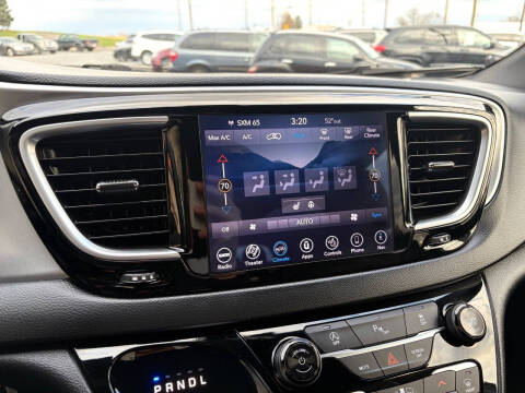 2019 Chrysler Pacifica Touring L Plus