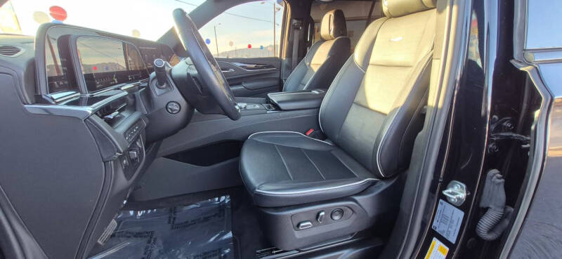 2023 Cadillac Escalade Sport