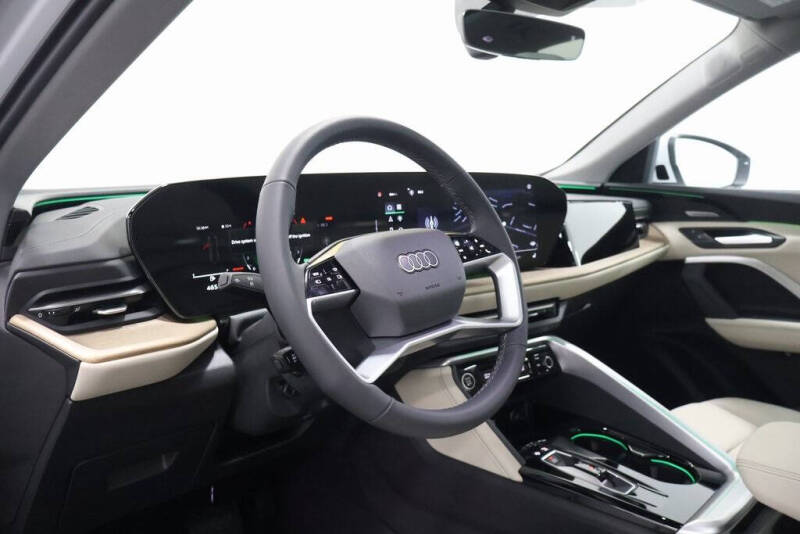 2025 Audi Q5 quattro Premium Plus TFSI