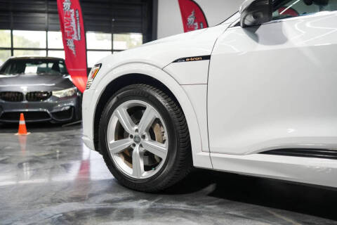 2019 Audi e-tron quattro Premium Plus