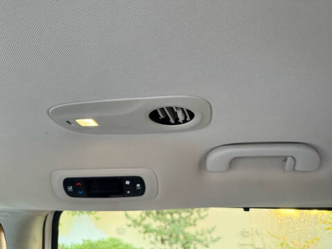 2020 Chrysler Voyager LXi