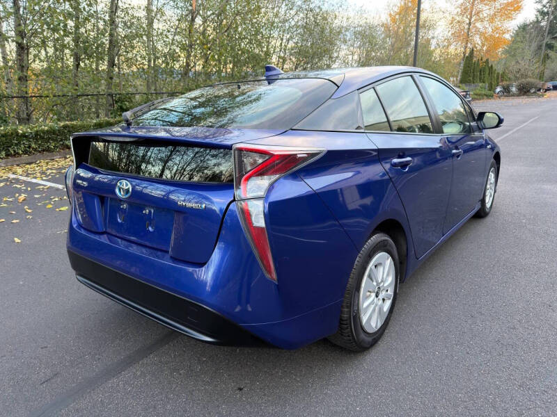 2016 Toyota Prius Two