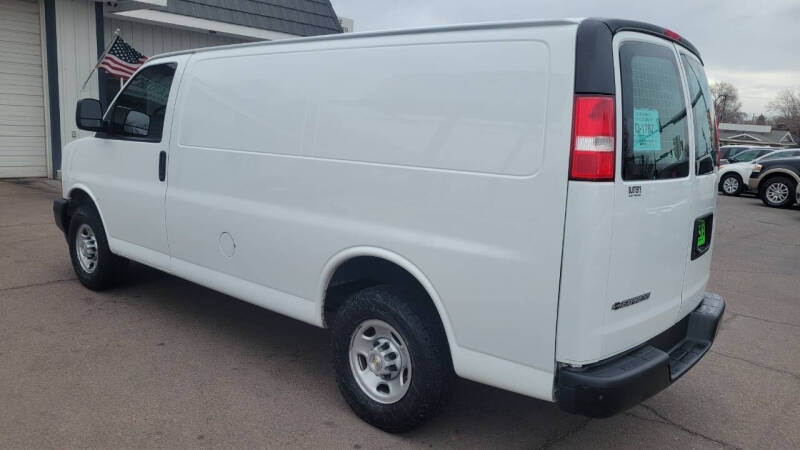 2020 Chevrolet Express 2500