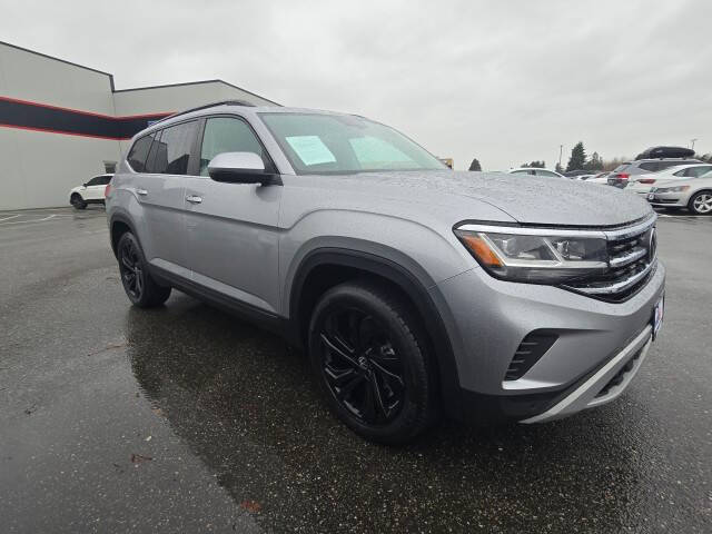 2023 Volkswagen Atlas SE w/Tech's photo