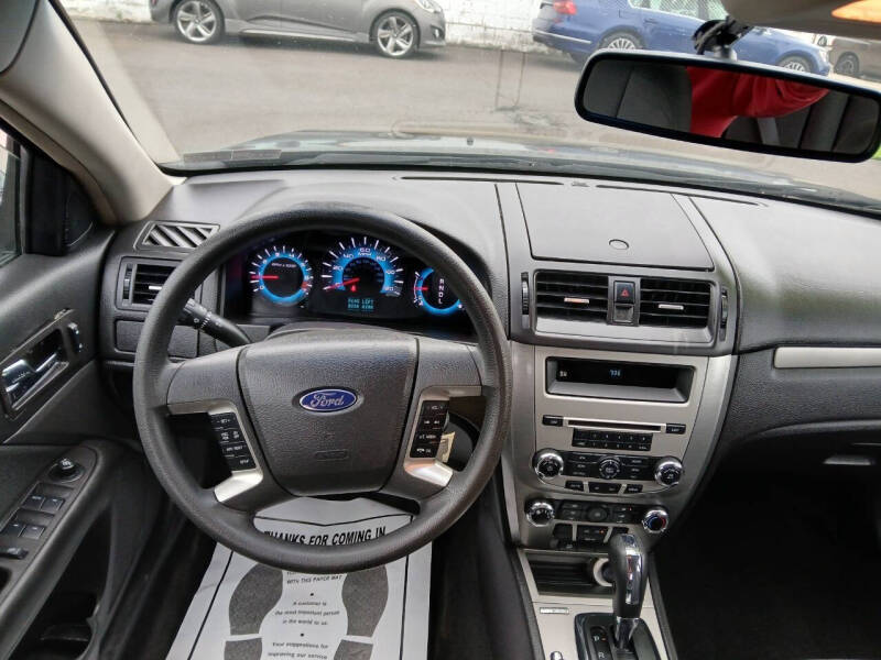 2012 Ford Fusion SE