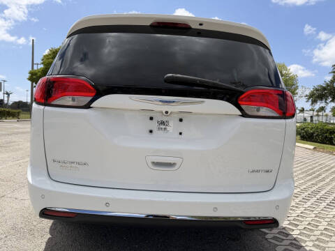 2018 Chrysler Pacifica Limited