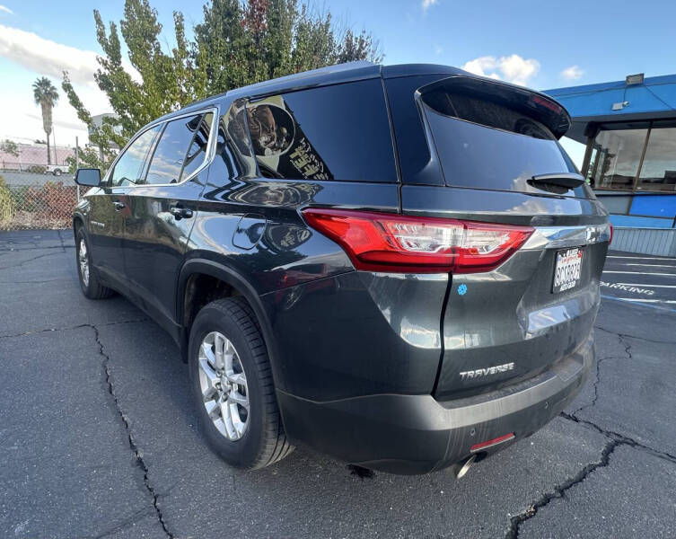 2018 Chevrolet Traverse LT Cloth