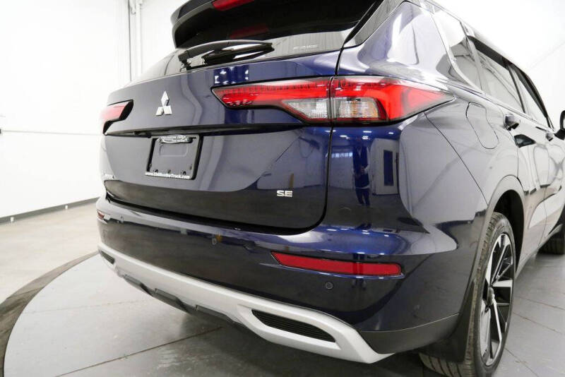 2022 Mitsubishi Outlander SE