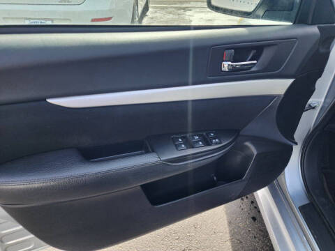 2013 Subaru Legacy 2.5i Premium