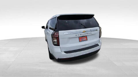 2023 Chevrolet Suburban LT