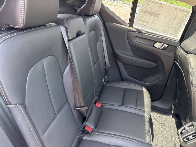 2026 Volvo XC40 B5 Plus