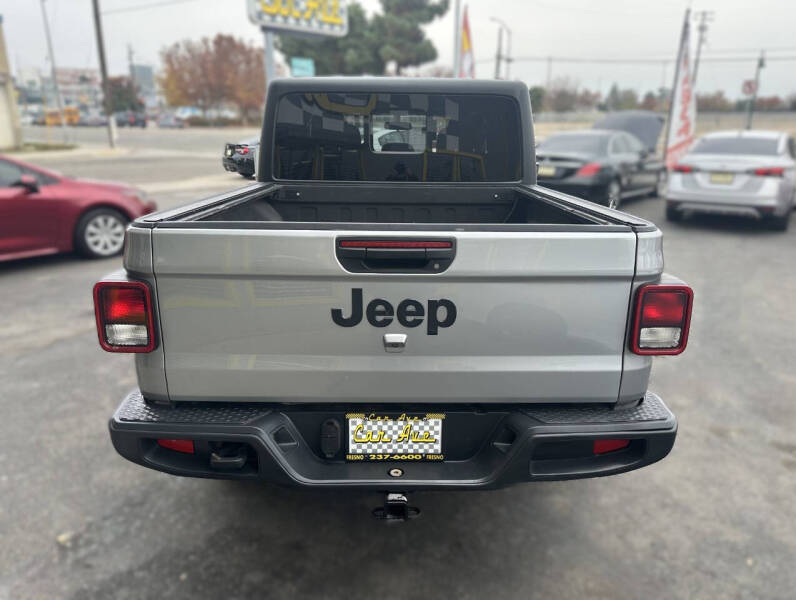 2020 Jeep Gladiator Sport Altitude