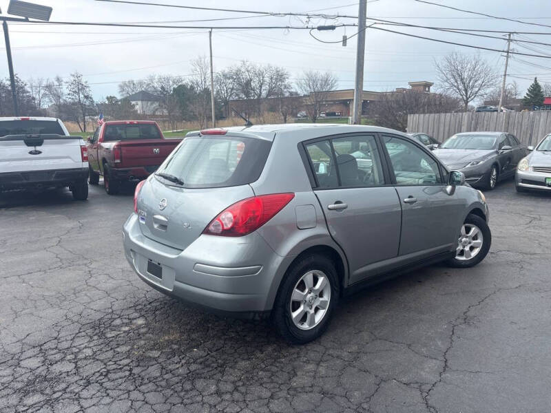 2009 Nissan Versa 1.8 S