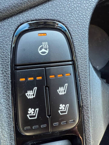 2020 Kia Niro EX Premium