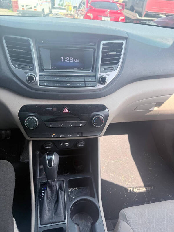 2017 Hyundai Tucson SE