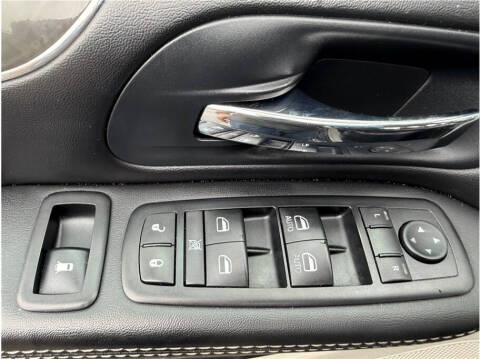 2014 Chrysler Town and Country Touring