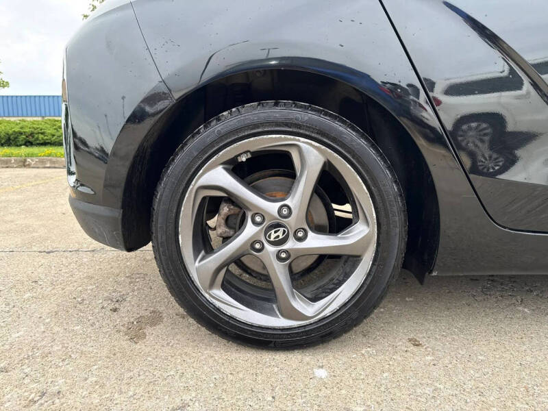 2019 Hyundai Veloster